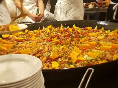 paella-pan Spaanse catering met Paella, Tapas en meer